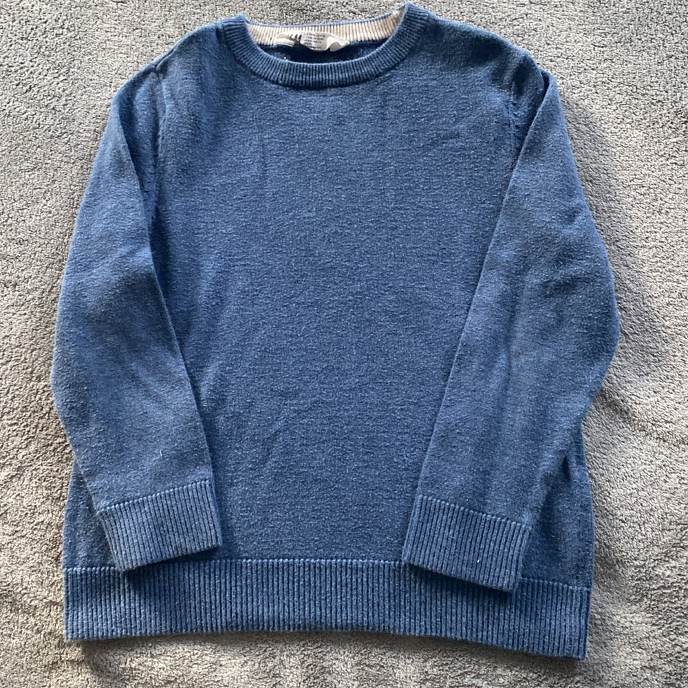 Bundle of 3 H&M Boys’ Long Sleeve Tees & Sweater - Size 5T/6 - Picture 6 of 7